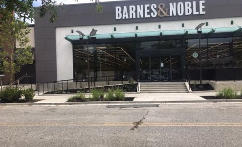 Barnes & Noble