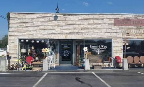 Tattered & Worn Antiques & Primitives