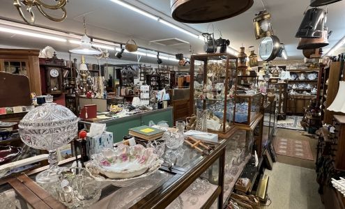 Founding Family Antiques Eatonville