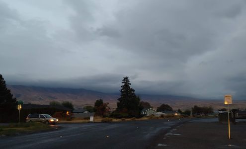 Desert Aire Motel & Shell Mattawa