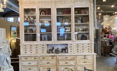 The 8th Street Market