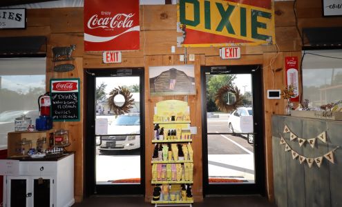 Dixie J's Home Decor