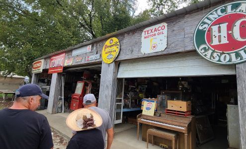 Dog Days Flea Market Ardmore