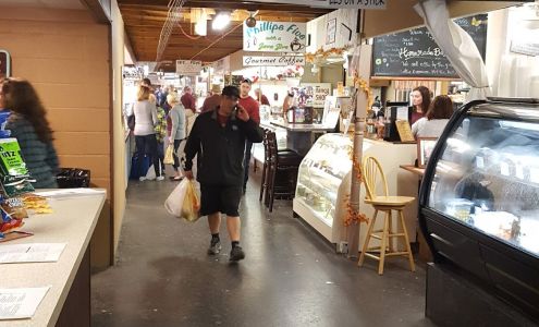 Renninger's Antique and Farmers' Market