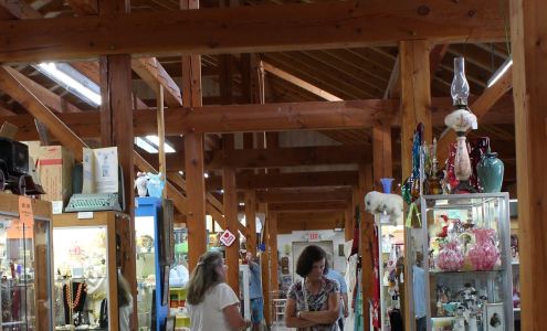 Pine Hills Antique Mall Reinholds