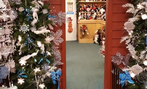 Winterwood Gift & Christmas Shoppe