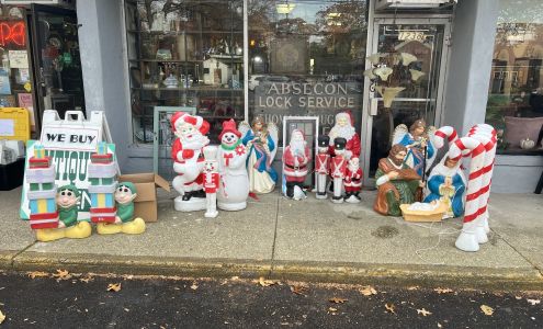 Oakdale Antiques Plaza