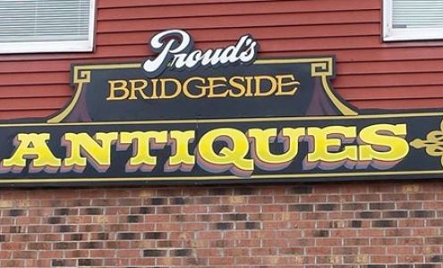 Proud's Bridgeside Antiques Wabasha