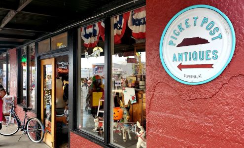 Picket Post Antiques Superior