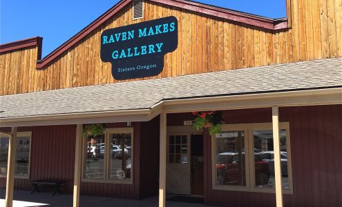 Raven Makes Gallery