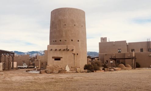 Poeh Museum & Cultural Center