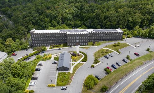 Looking Glass Art Gallery