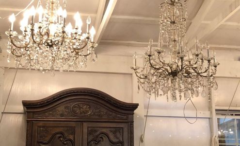 Ribbons 'n' Roses Antiques