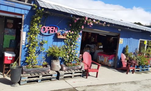 Smiley's Flea Market