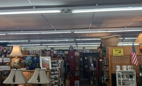 Hiawassee Antique Mall LLC
