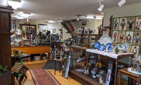 Creative Natives Colebrook