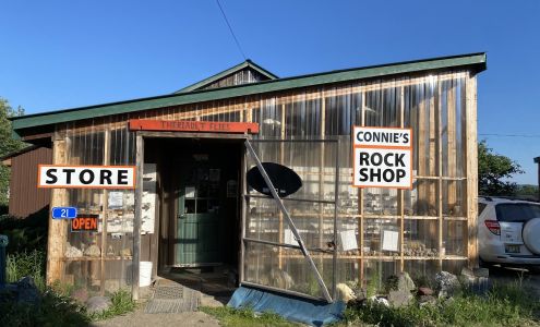 Theriault Flies Rock & Gem Stacyville