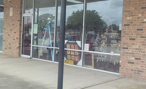 Julie's Etc Custom Embroidery and Unique Gifts