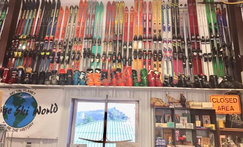 Vintage Ski World
