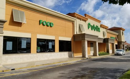 Publix Super Market at Village of Oriole Plaza