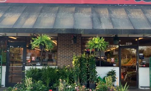 Mac’s Fresh Produce