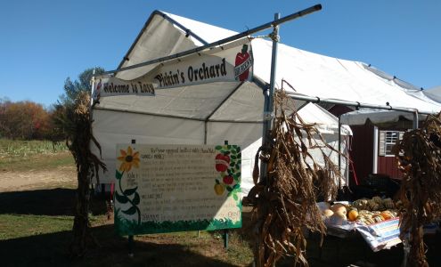 Easy Pickin's Orchard