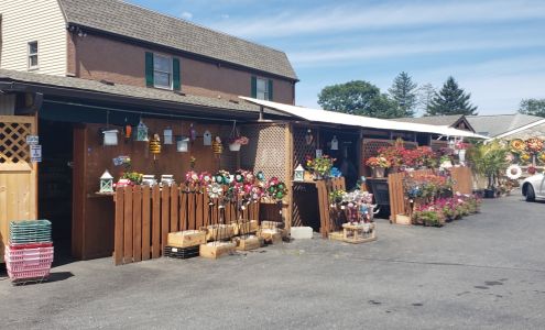 Marini Produce & Christmas