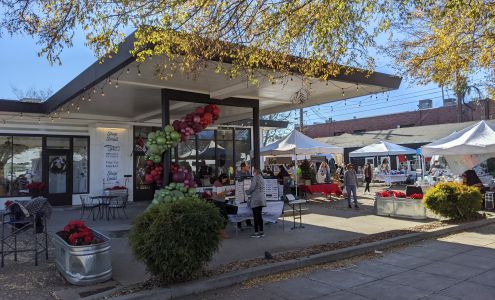 Brentwood Farmers' Market