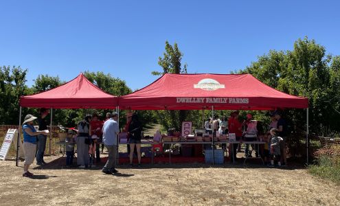 Dwelley Family Farms