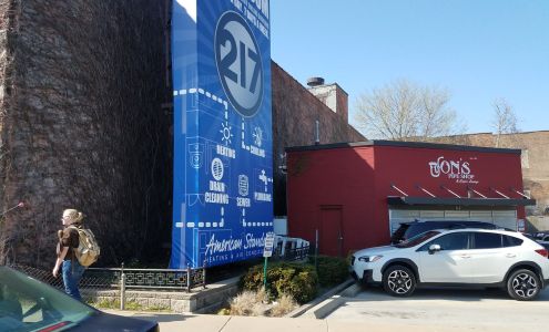 Jon's Pipe Shop and Cigar Smoking Lounge