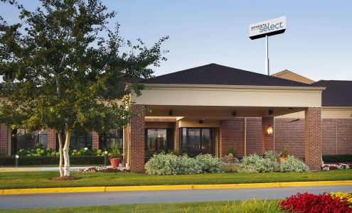 Sonesta Select Milwaukee Brookfield