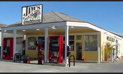 Jim's Package Store & Island Oak Bluffs