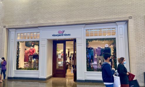 vineyard vines