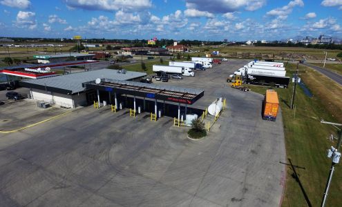 LA 1 South Truck Stop