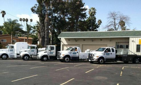 Adams Automotive & Towing