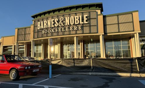 Barnes & Noble
