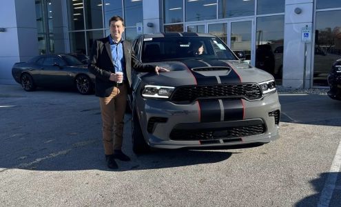 John Amato Chrysler Dodge Jeep Ram of Milwaukee Glendale