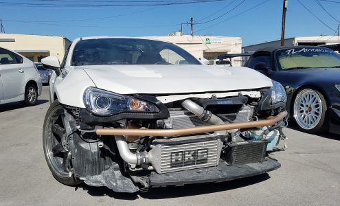 T & L Auto Body Shop