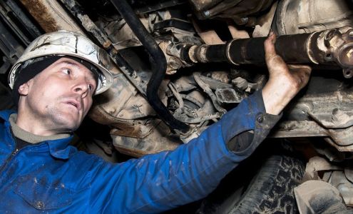 Gear Head Automotive & Transmissions