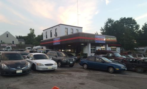 Hartmann's Auto Center & Wrecker