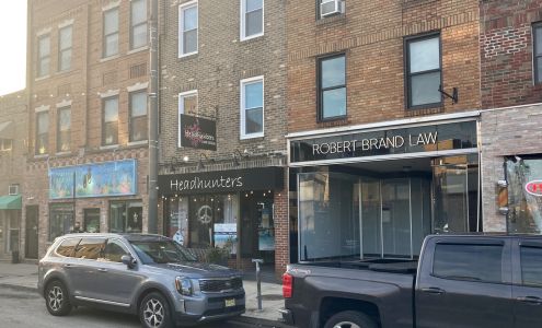 Headhunters Hair Design