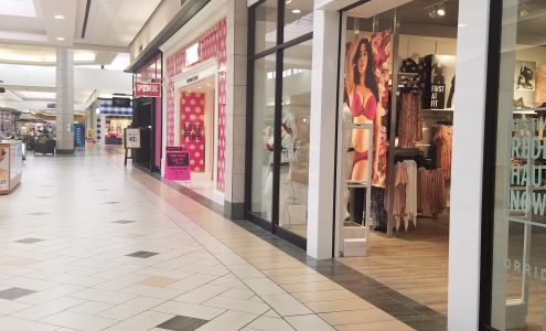 Victoria's Secret & PINK by Victoria's Secret