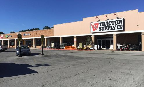 Tractor Supply Manchester