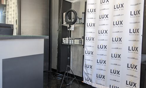 LUX Salon