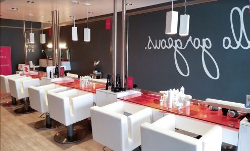 Blo Blow Dry Bar