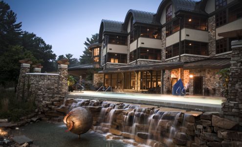 Sundara Inn & Spa 920 Canyon Rd, Wisconsin Dells Wisconsin 53965