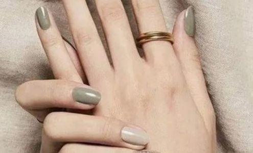 Kelly’s Nails 2314 N Green Bay Rd, North Chicago Illinois 60064