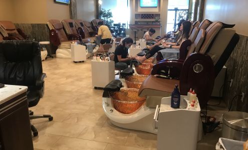 Gel Nails & Spa