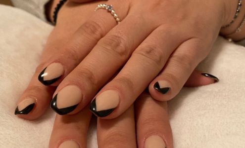 Silvias Nails Salon & Spa