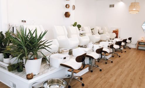 Omni Organics Nail Salon 661 W Germantown Pike, Plymouth Meeting Pennsylvania 19462